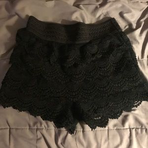 Women’s Ruffled shorts